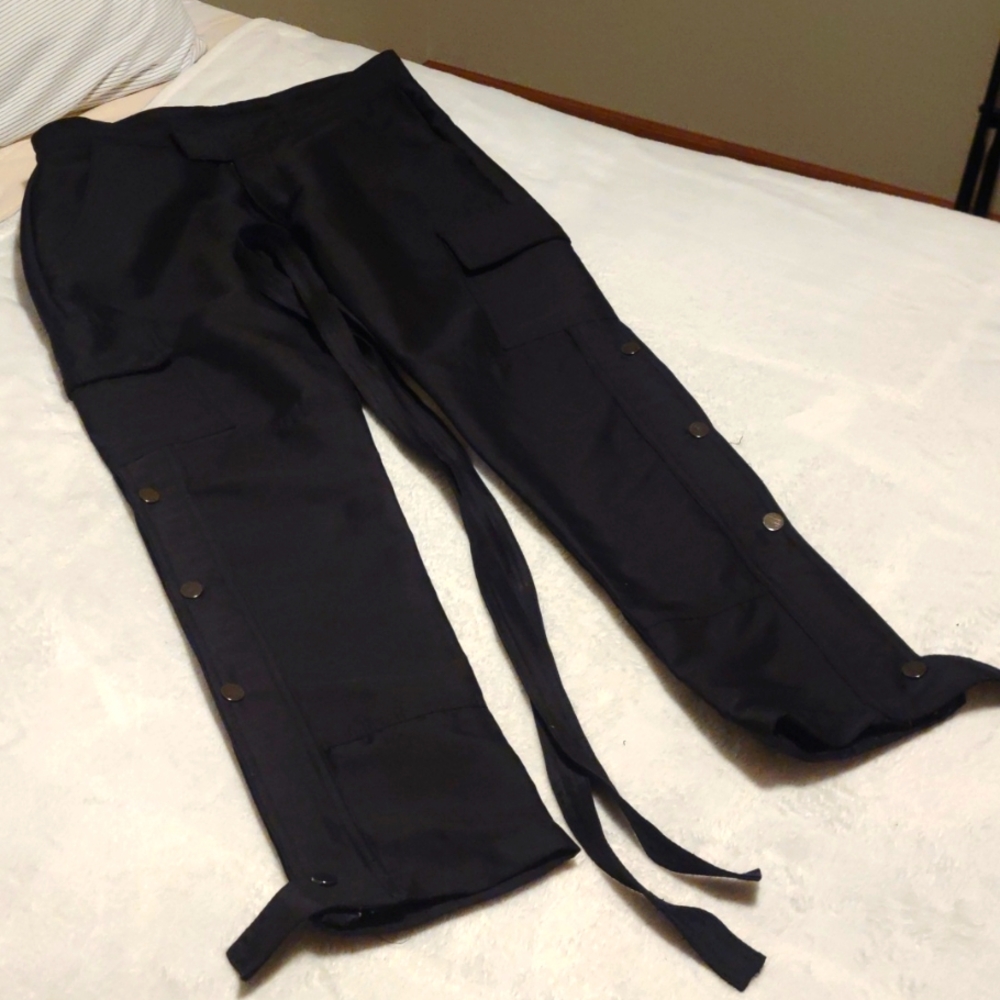 M n m l size 34 cargo pants
